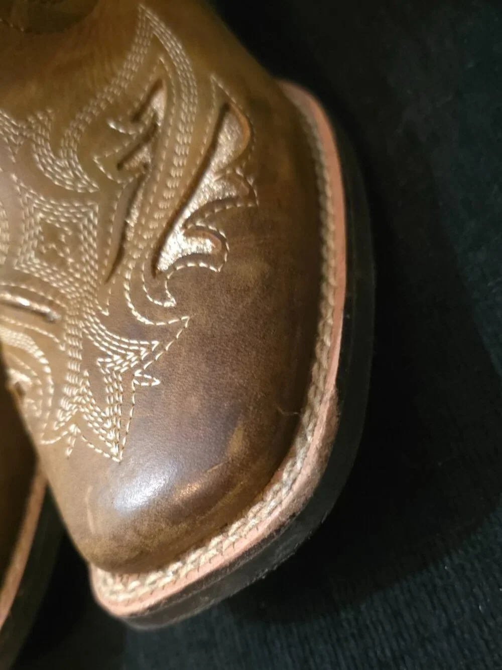 Ariat kids round